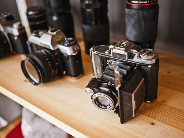 Unveiling the Legacy of Classic Vintage Cameras